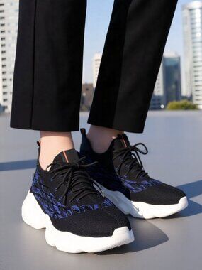 NIB French Connection Tours Sneaker size 10